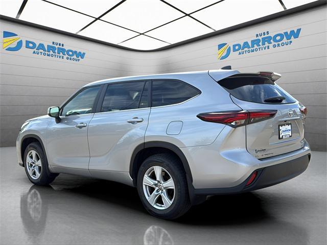 used 2024 Toyota Highlander car, priced at $30,997