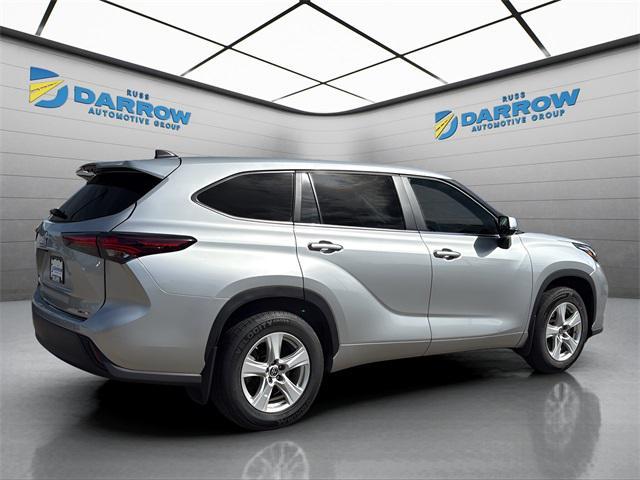 used 2024 Toyota Highlander car, priced at $30,997