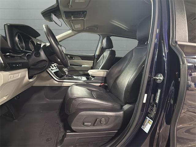 used 2024 Kia Carnival car, priced at $29,490