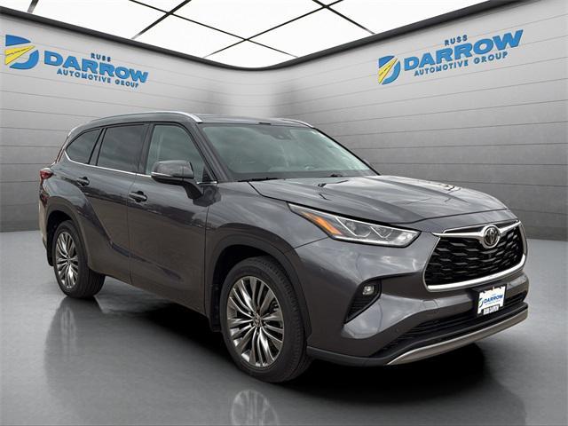 used 2022 Toyota Highlander car, priced at $39,497