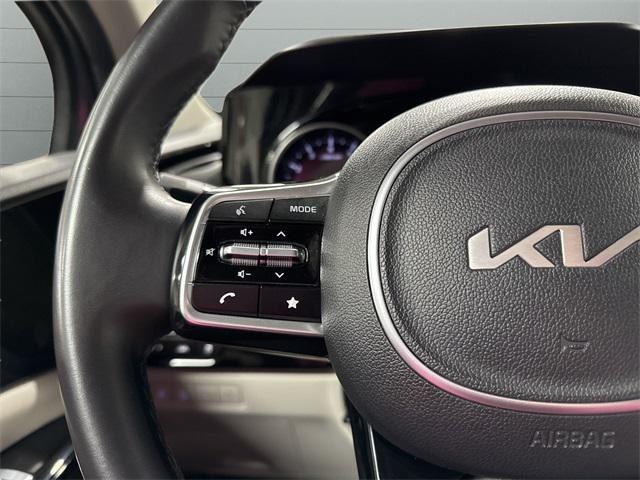 used 2024 Kia Carnival car, priced at $32,497