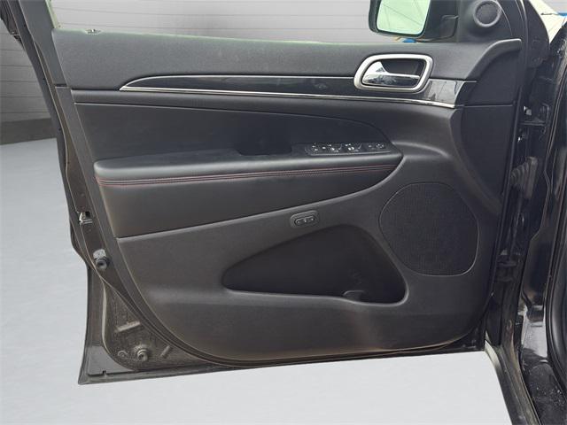 used 2017 Jeep Grand Cherokee car, priced at $18,247