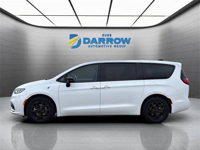 used 2023 Chrysler Pacifica Hybrid car, priced at $30,897
