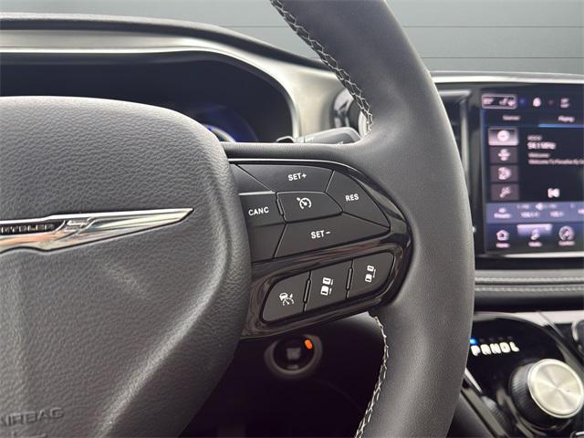 used 2023 Chrysler Pacifica Hybrid car, priced at $30,897