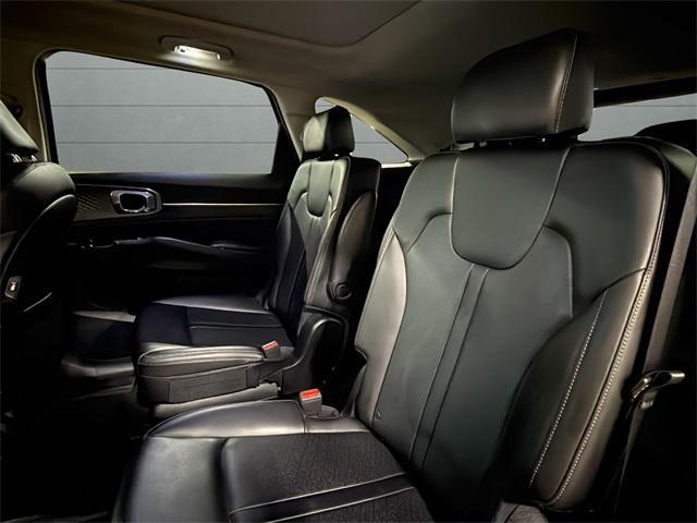 used 2023 Kia Sorento car, priced at $31,747
