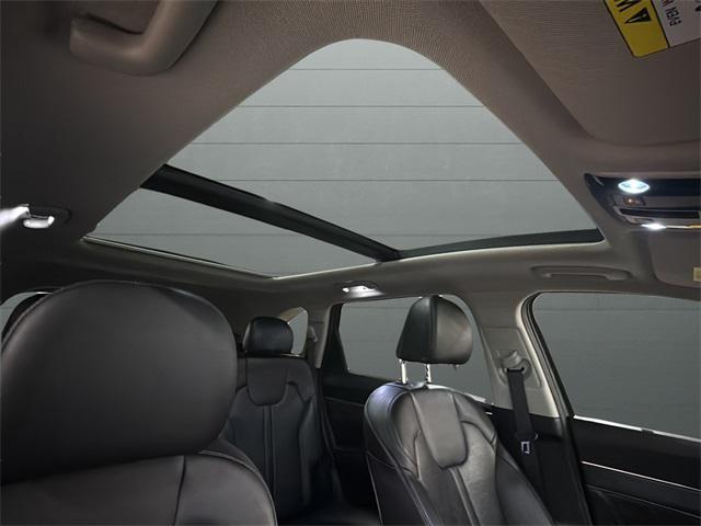 used 2023 Kia Sorento car, priced at $31,747