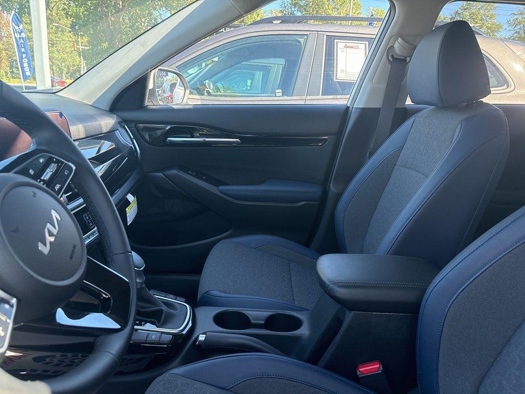 used 2024 Kia Seltos car, priced at $21,995