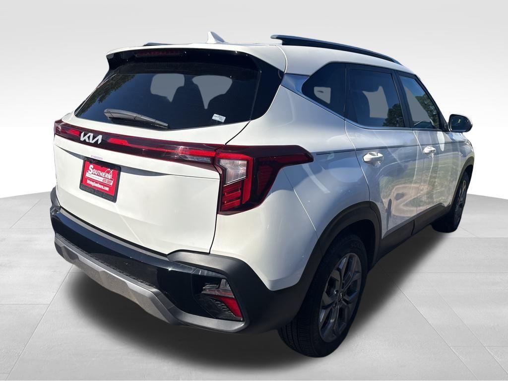 used 2024 Kia Seltos car, priced at $21,995