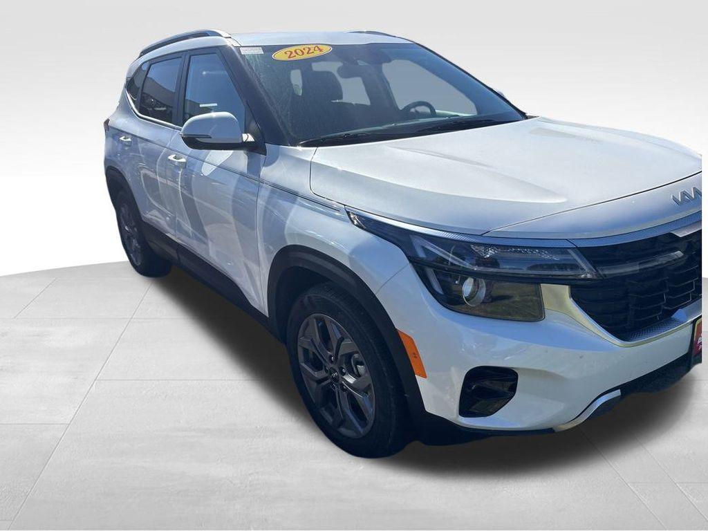 used 2024 Kia Seltos car, priced at $21,995