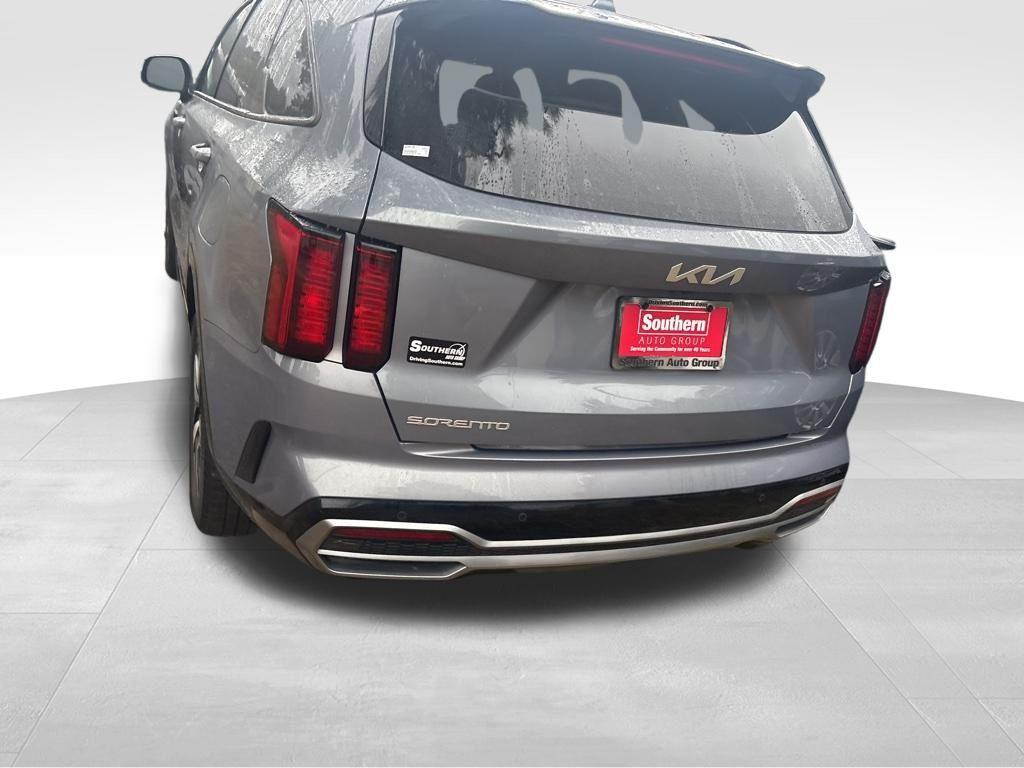 used 2023 Kia Sorento car, priced at $27,534
