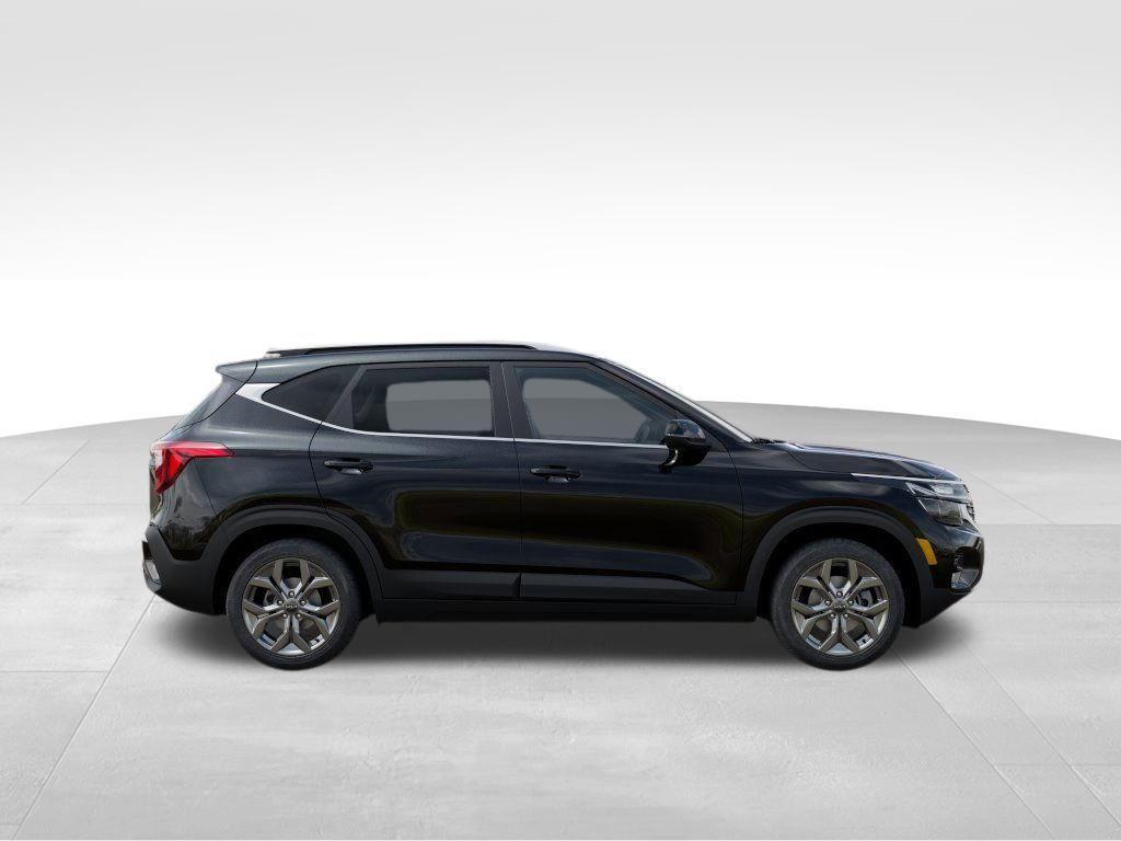 used 2024 Kia Seltos car, priced at $24,995