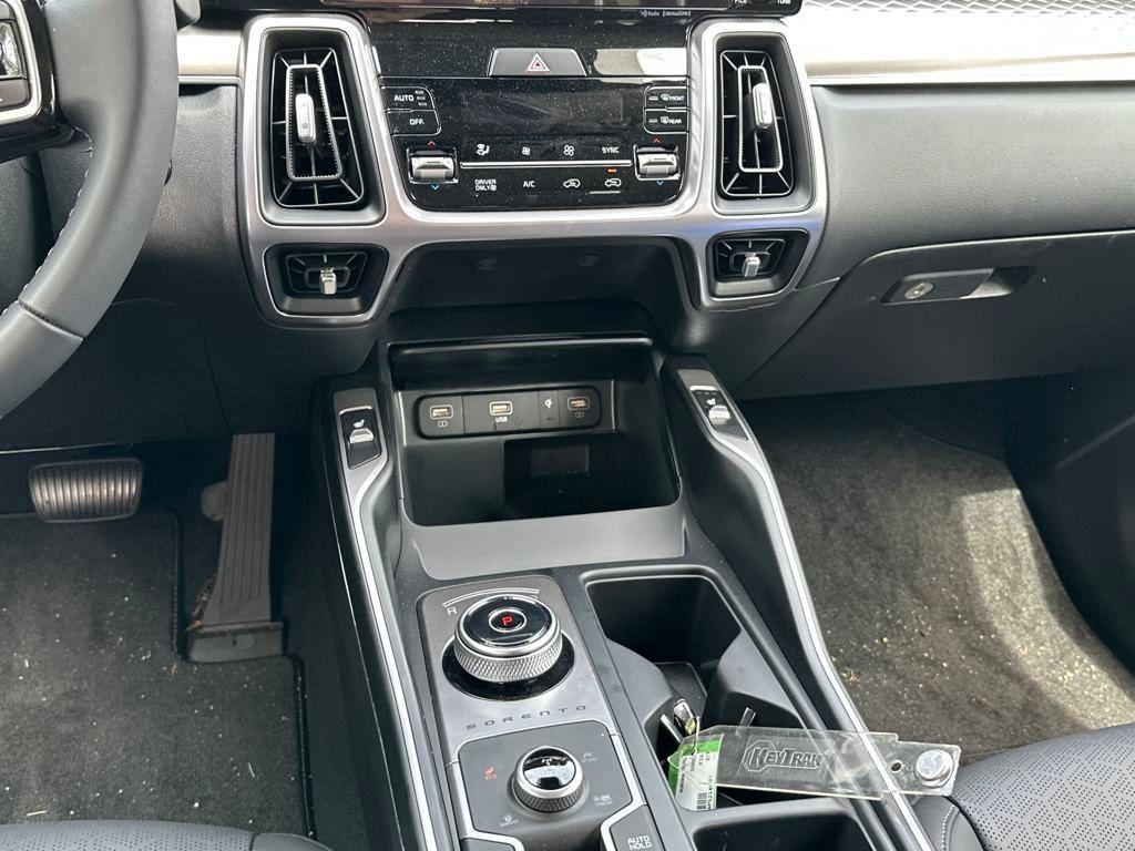 used 2023 Kia Sorento Hybrid car, priced at $34,459