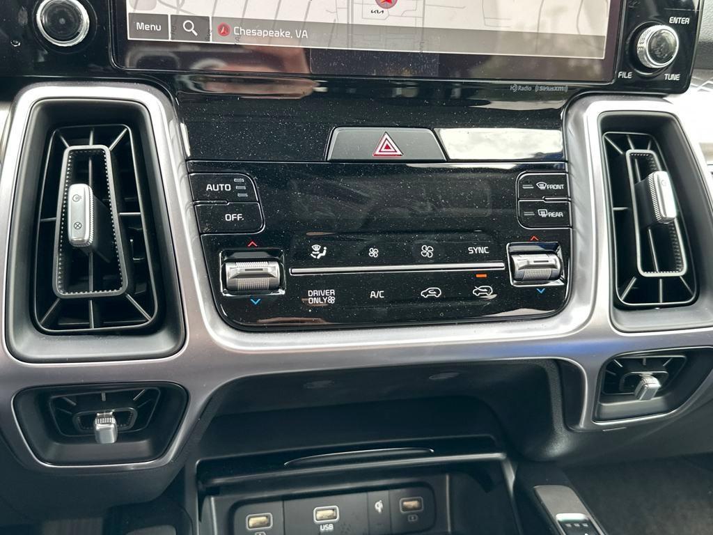 new 2023 Kia Sorento Hybrid car, priced at $34,459