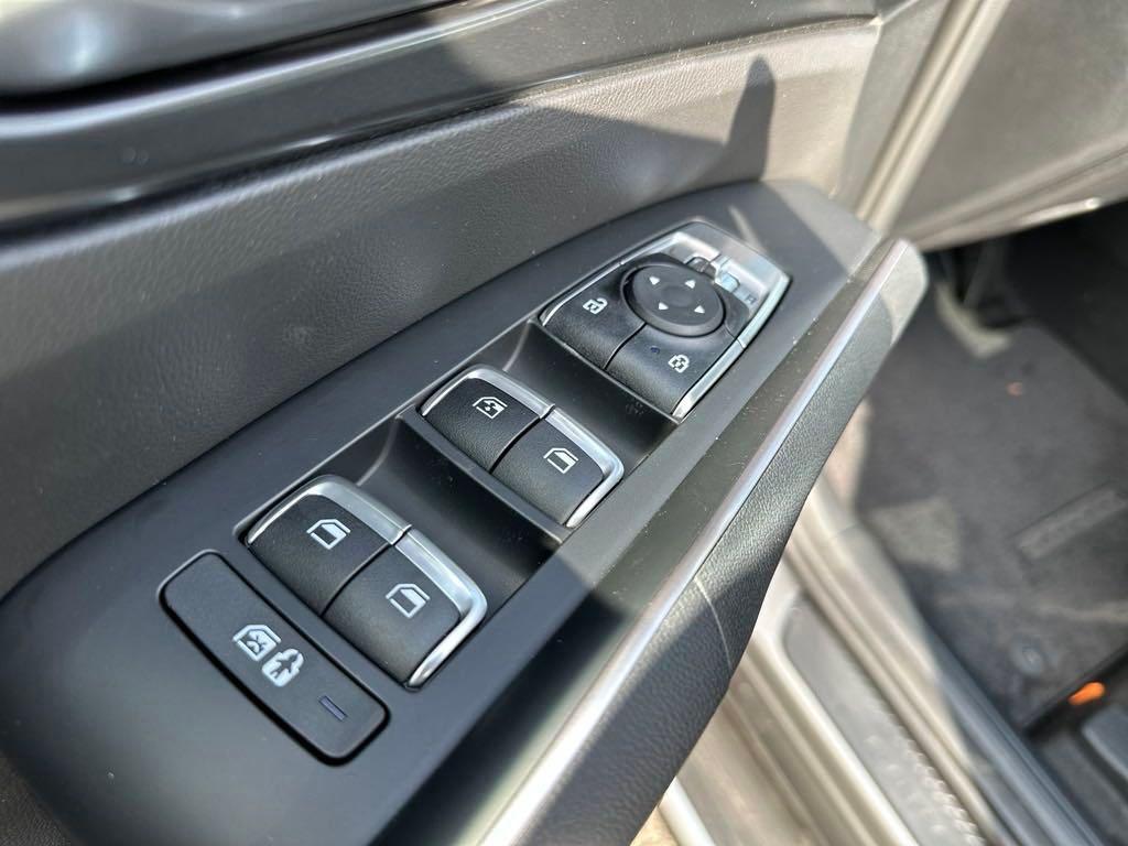 new 2023 Kia Sorento Hybrid car, priced at $37,995