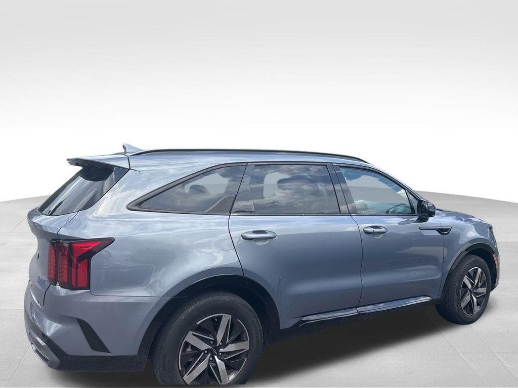 used 2022 Kia Sorento car, priced at $26,995