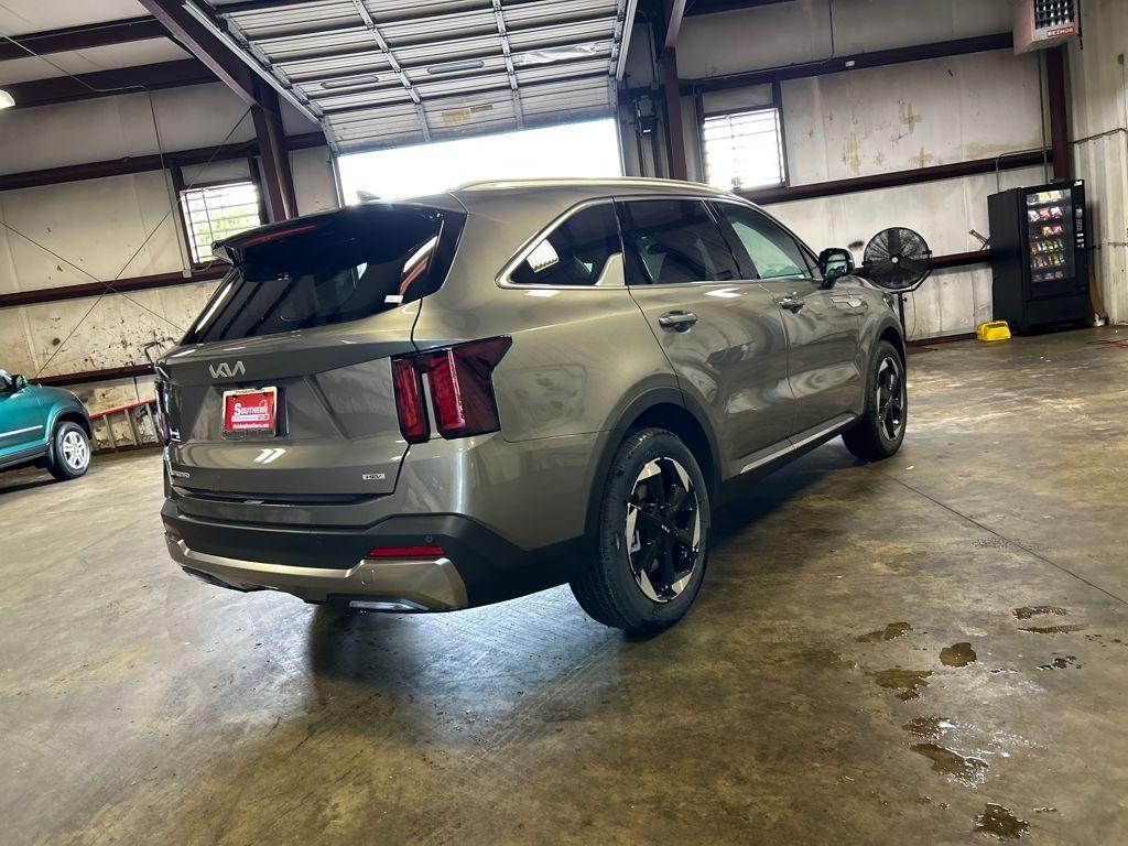 new 2026 Kia Sorento Hybrid car, priced at $39,070