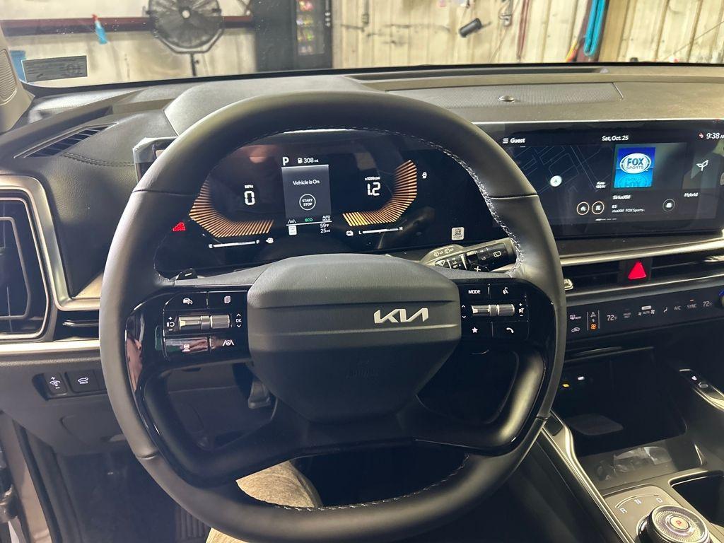 new 2026 Kia Sorento Hybrid car, priced at $39,070