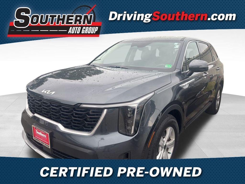 used 2025 Kia Sorento car, priced at $29,995