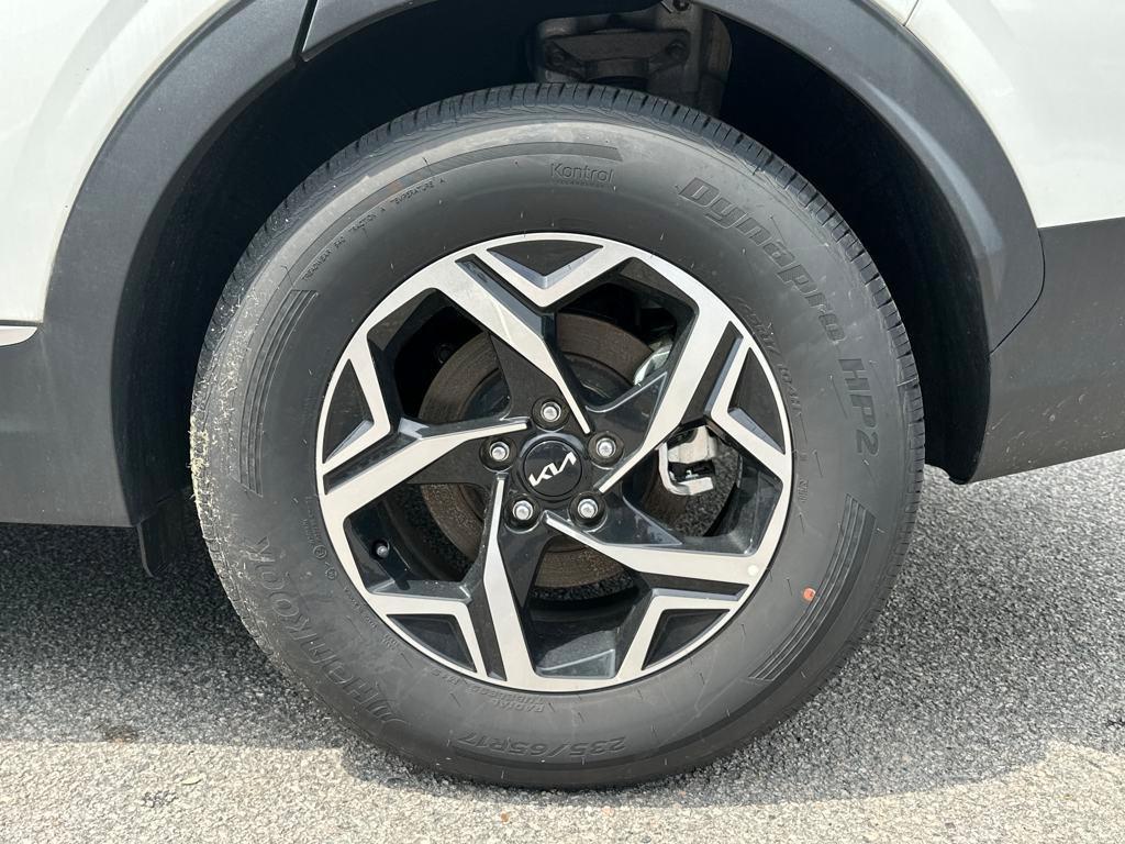 used 2024 Kia Sportage car, priced at $31,998