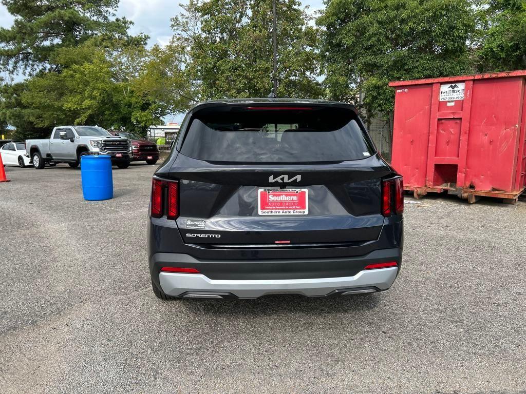 new 2026 Kia Sorento car, priced at $32,870