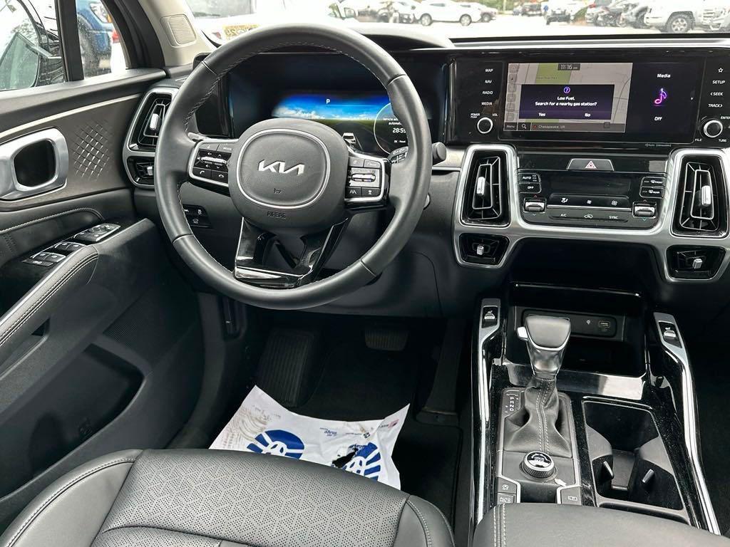 used 2023 Kia Sorento car, priced at $35,400