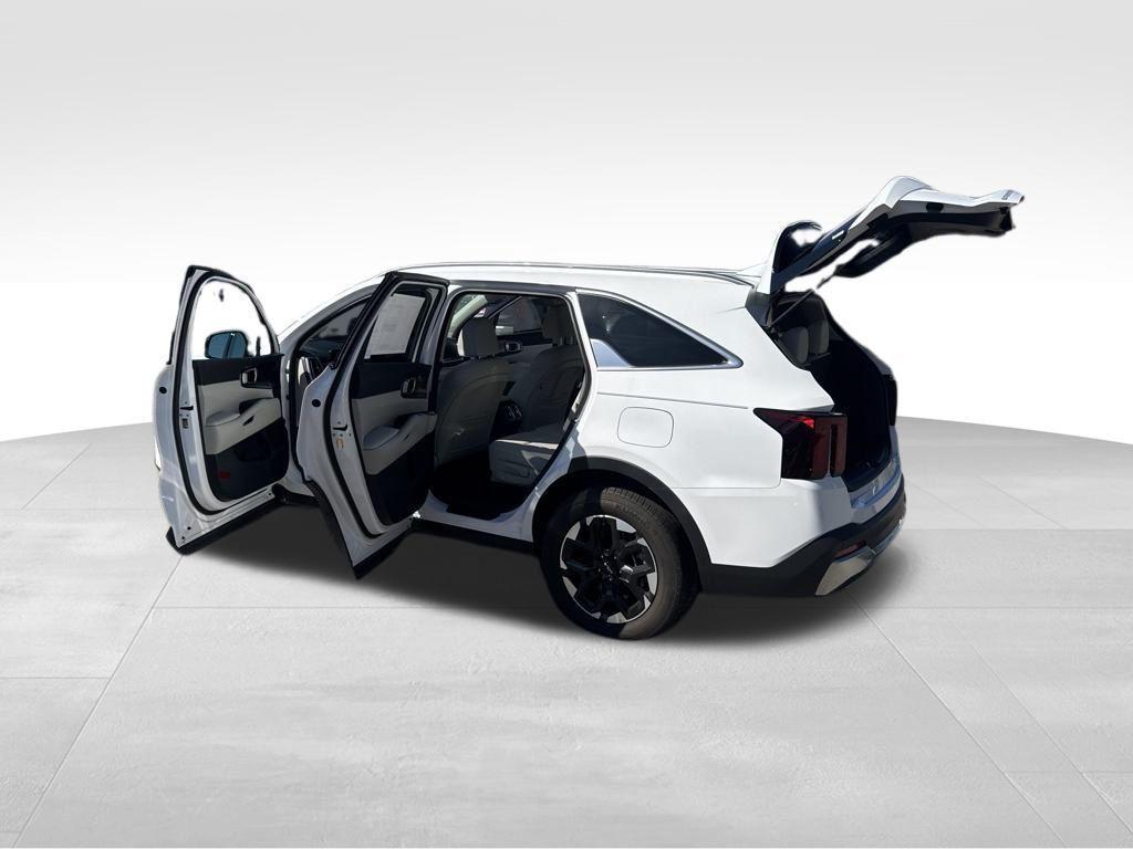 new 2024 Kia Sorento car, priced at $35,285