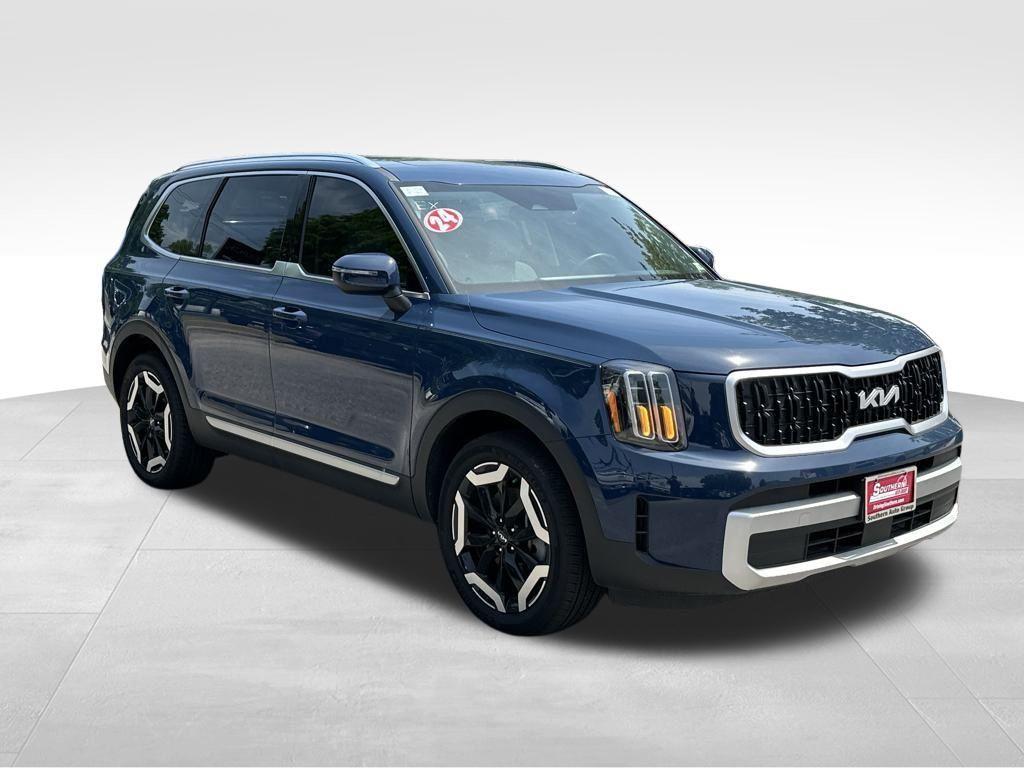 used 2024 Kia Telluride car, priced at $41,999