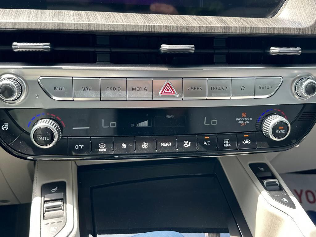 used 2024 Kia Telluride car, priced at $42,700