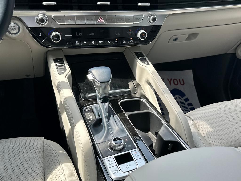 used 2024 Kia Telluride car, priced at $42,700