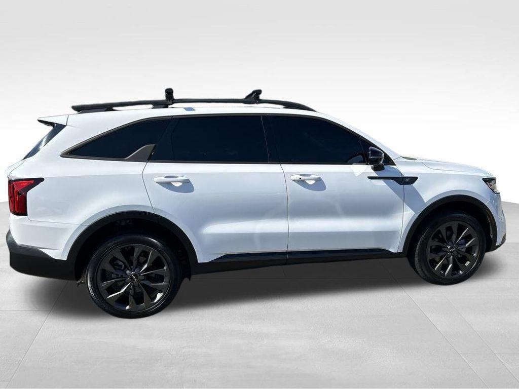 used 2022 Kia Sorento car, priced at $29,491