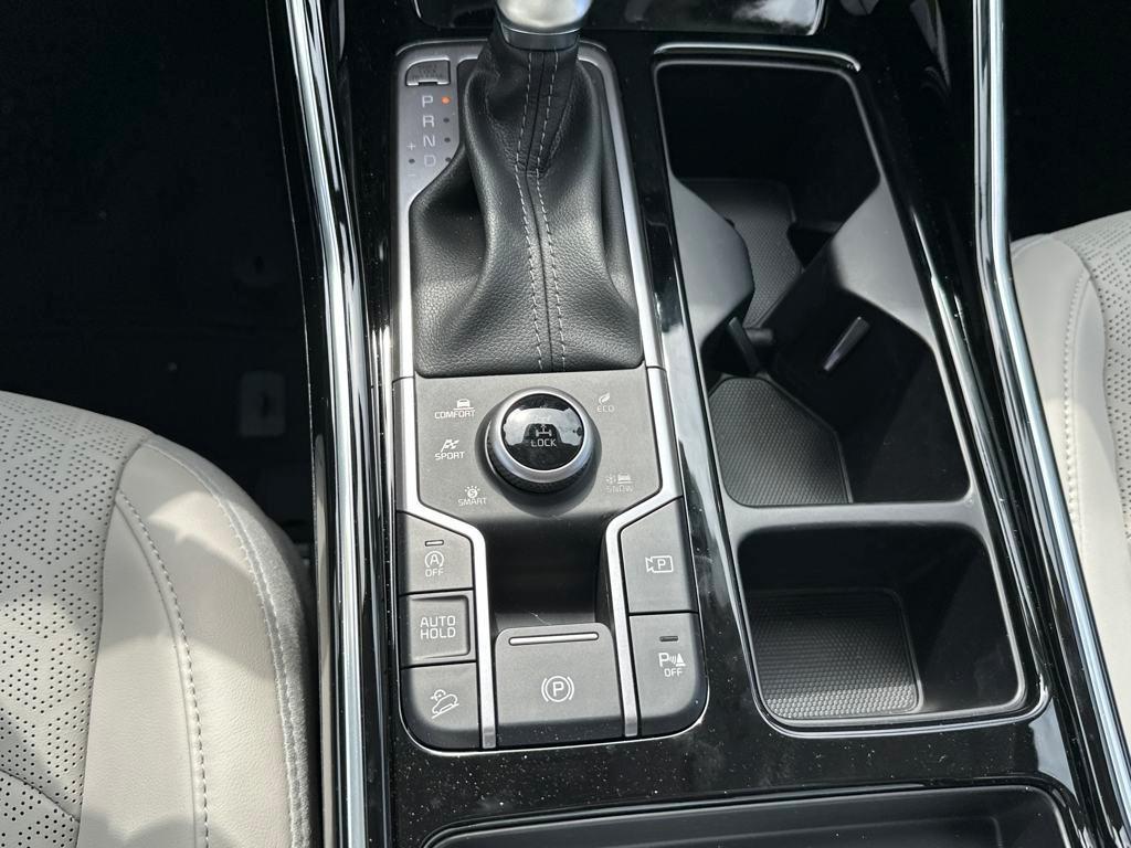 used 2023 Kia Sorento car, priced at $34,000