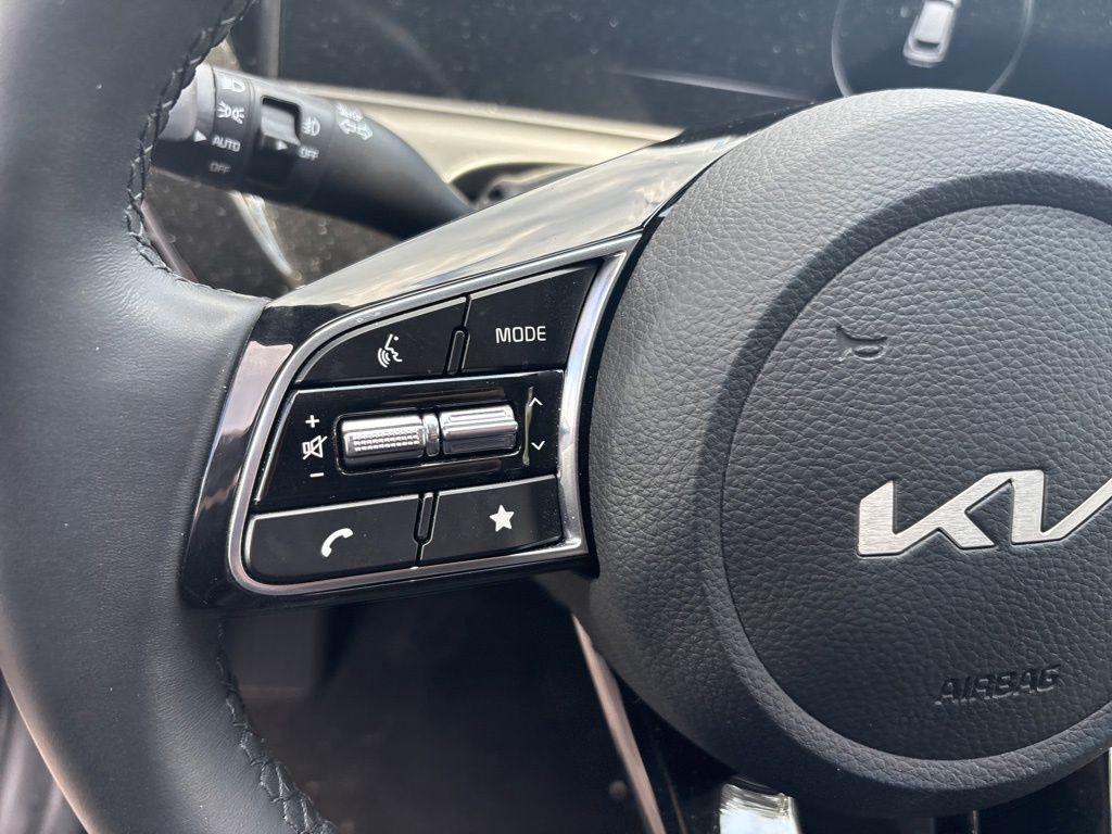 used 2024 Kia Seltos car, priced at $23,999