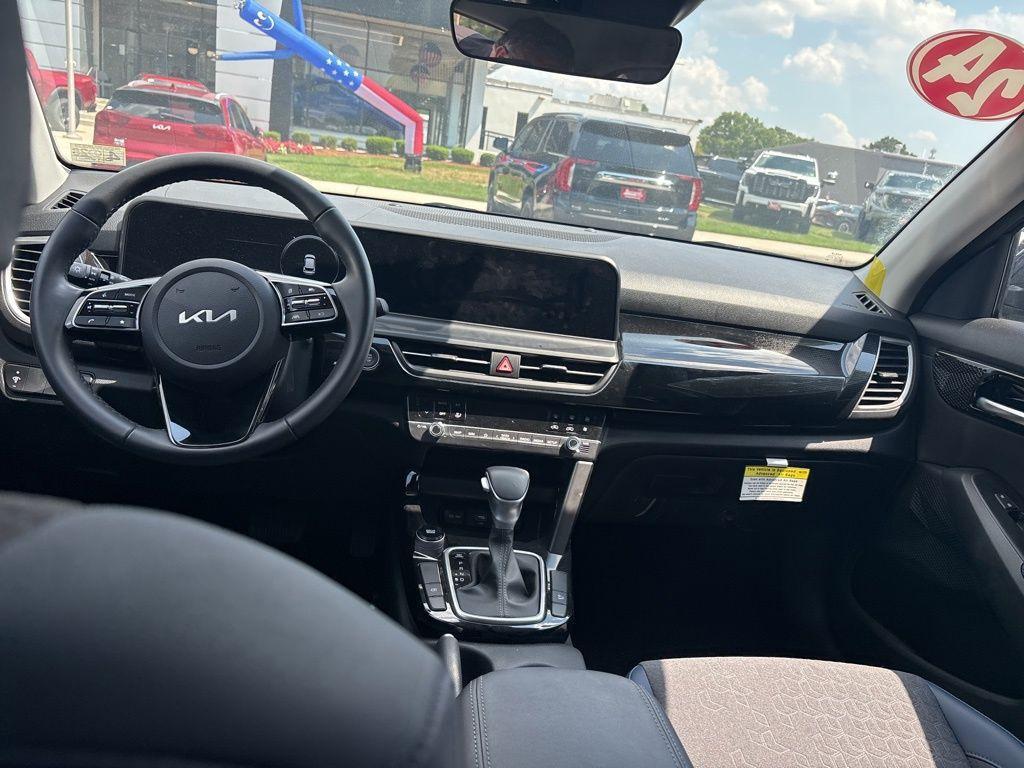used 2024 Kia Seltos car, priced at $23,999