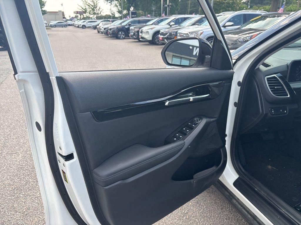 used 2024 Kia Seltos car, priced at $26,995