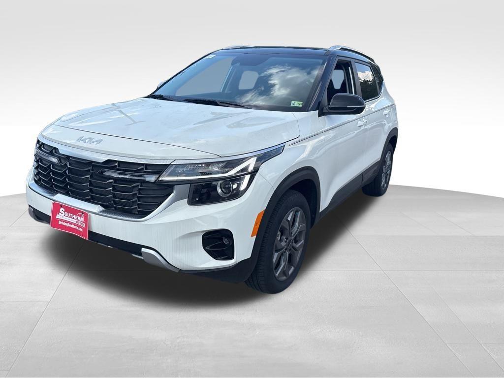 used 2024 Kia Seltos car, priced at $26,995