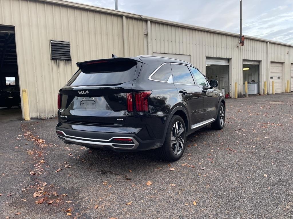 used 2023 Kia Sorento Hybrid car, priced at $35,998