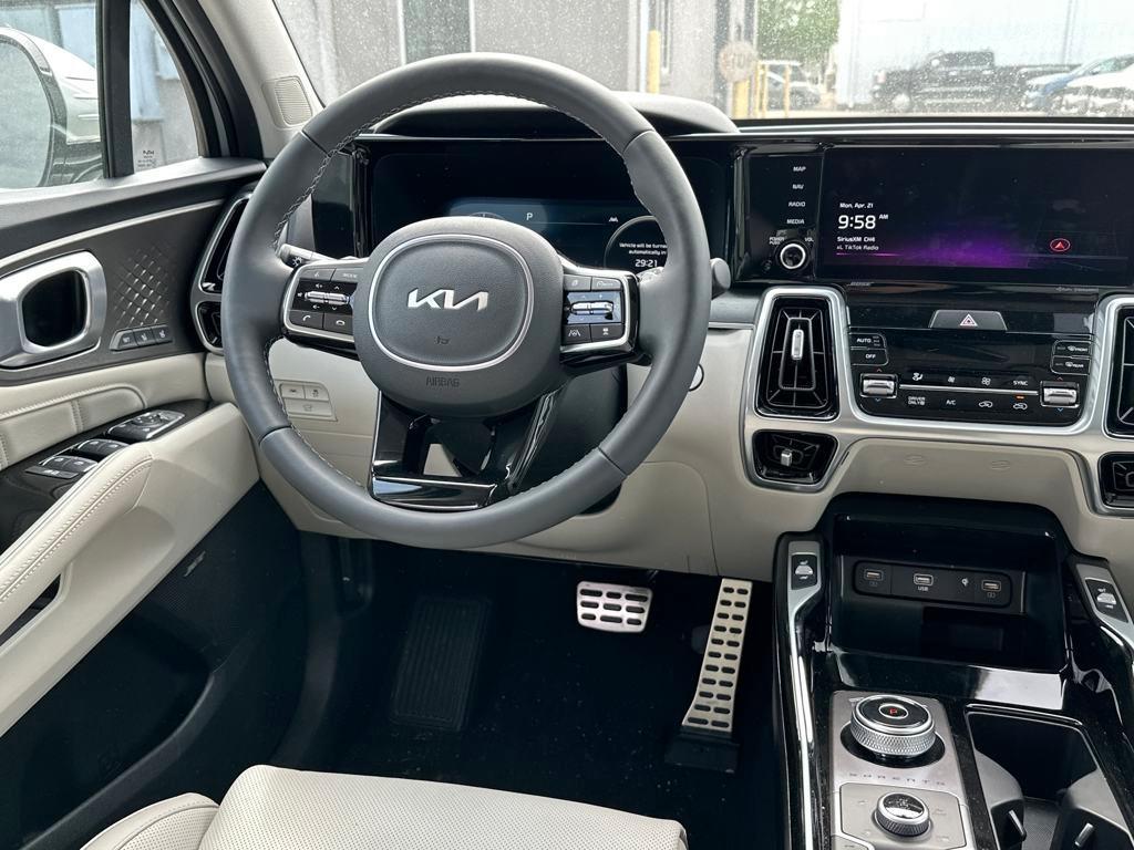 used 2023 Kia Sorento Hybrid car, priced at $37,980