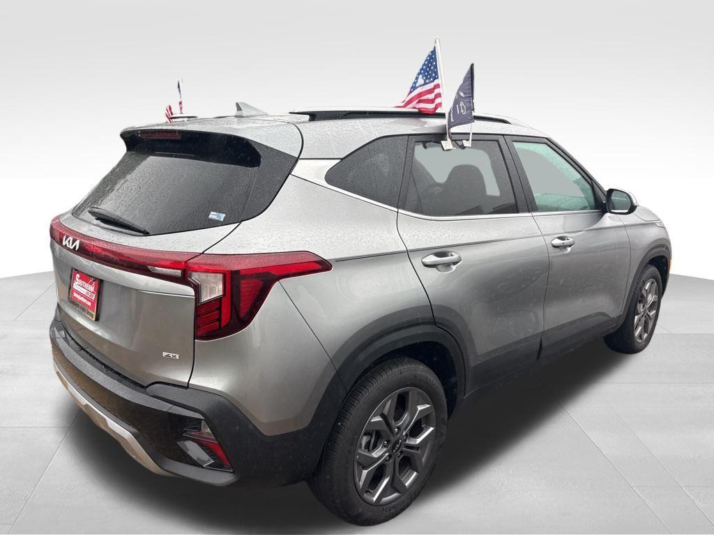 used 2024 Kia Seltos car, priced at $22,400