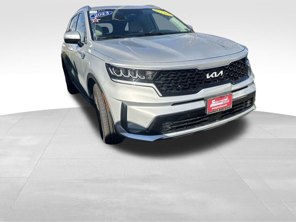 used 2023 Kia Sorento Hybrid car, priced at $31,995
