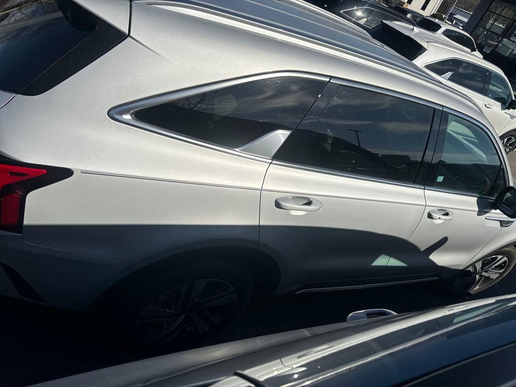 used 2023 Kia Sorento Hybrid car, priced at $31,995