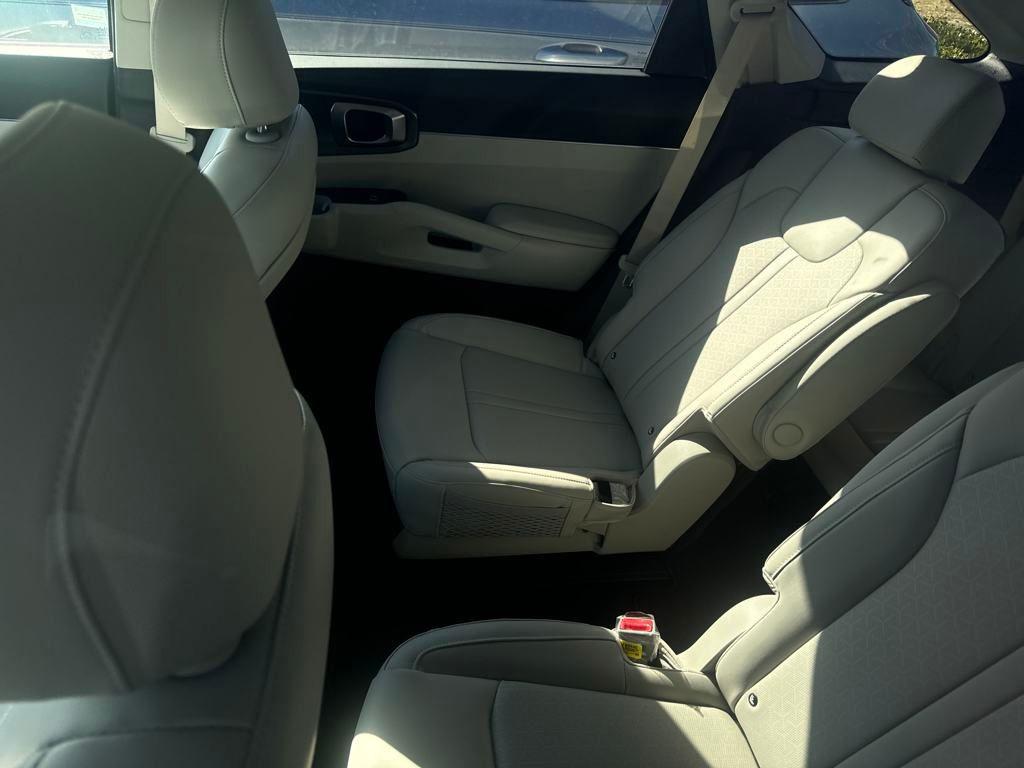 used 2023 Kia Sorento Hybrid car, priced at $31,995