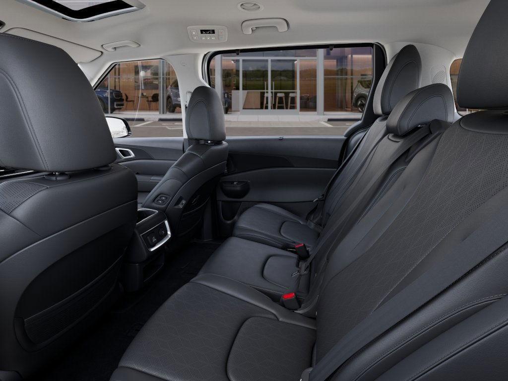 new 2025 Kia Carnival Hybrid car, priced at $50,125