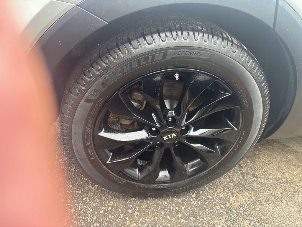 used 2020 Kia Sorento car, priced at $23,895