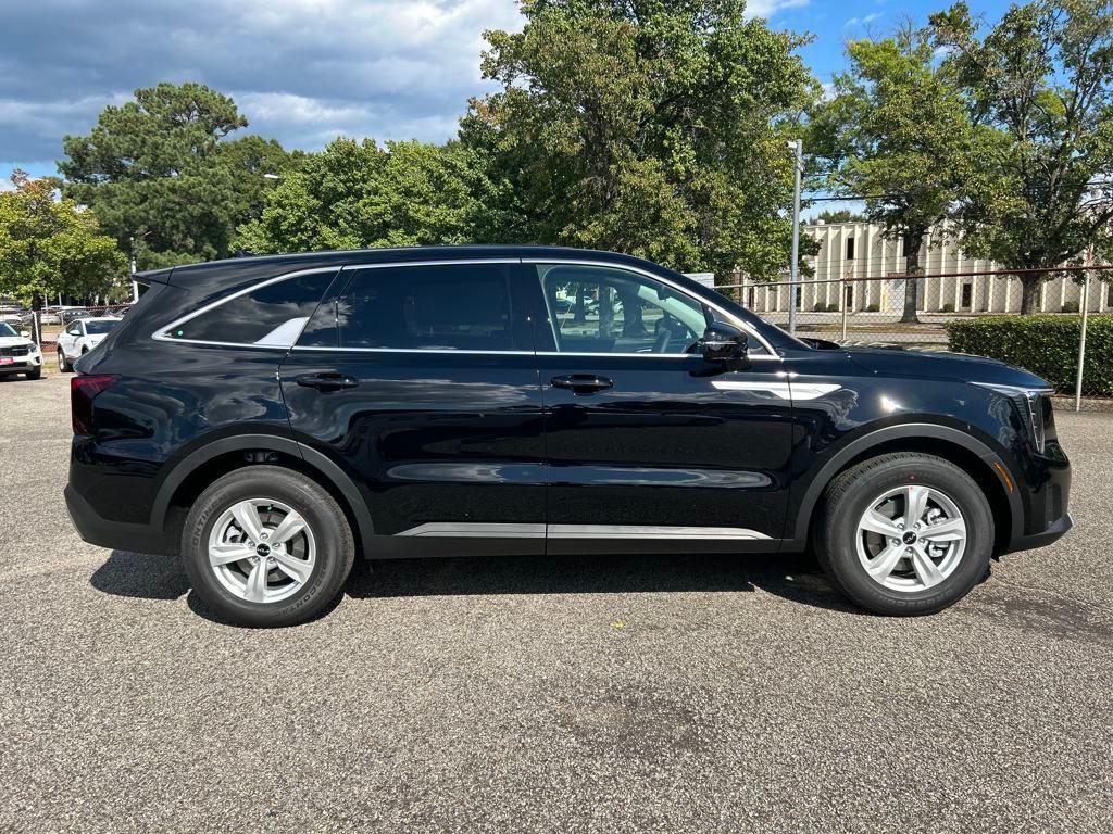 new 2026 Kia Sorento car, priced at $33,870
