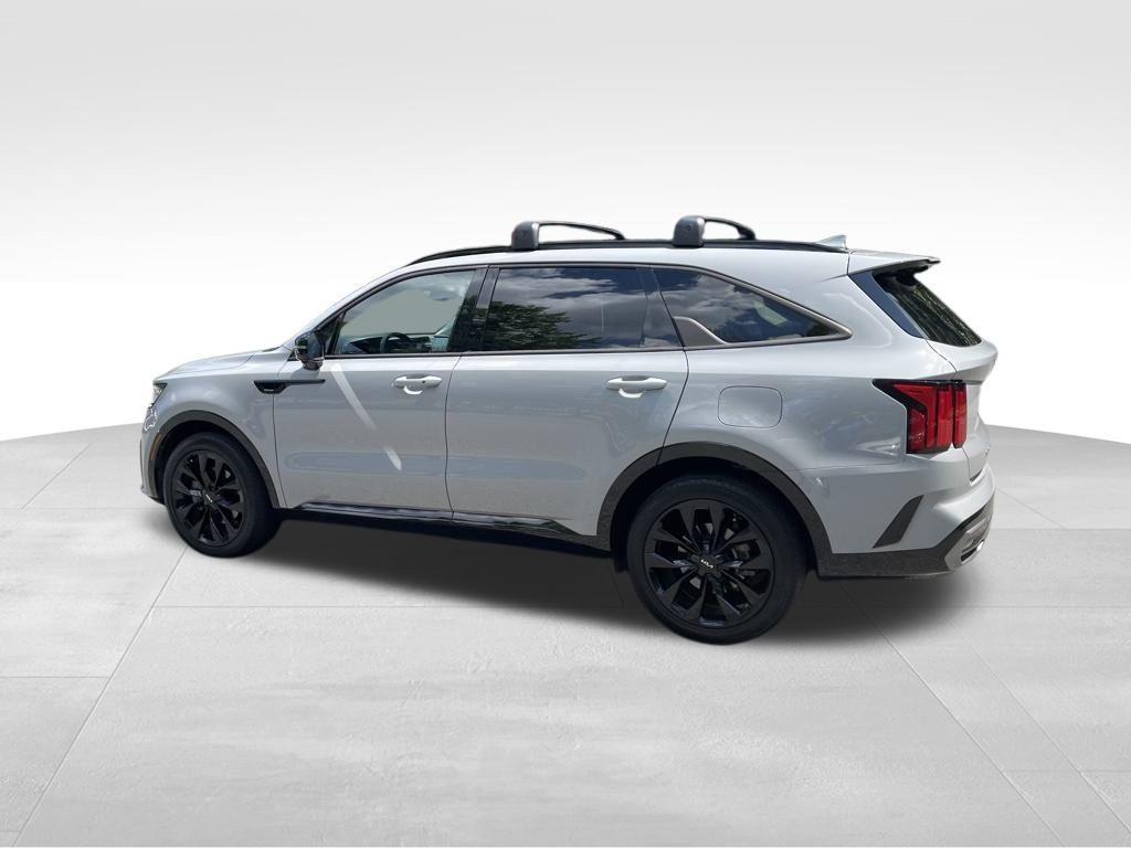 used 2022 Kia Sorento car, priced at $33,995