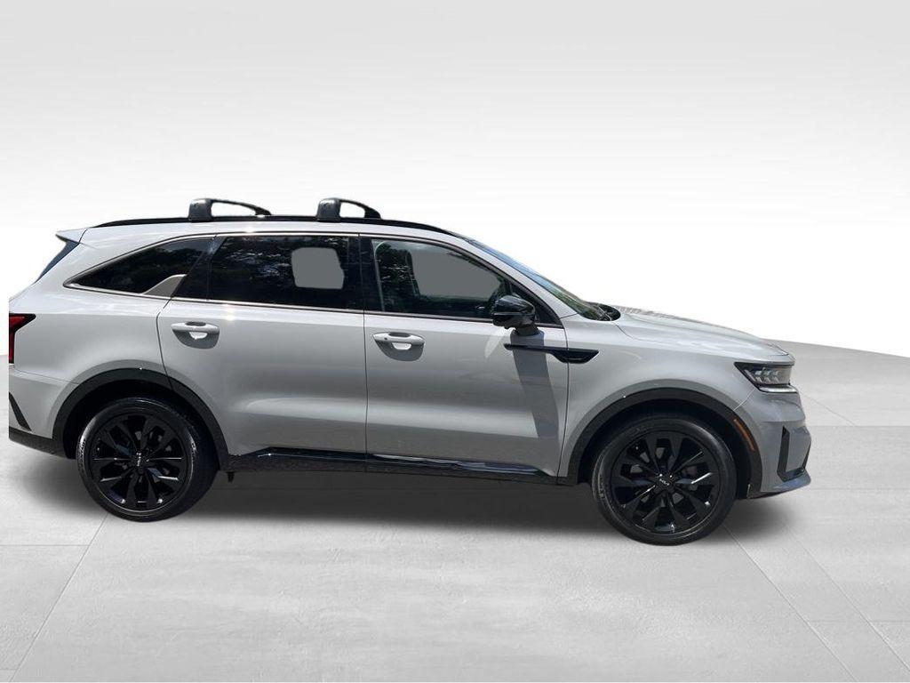 used 2022 Kia Sorento car, priced at $33,995