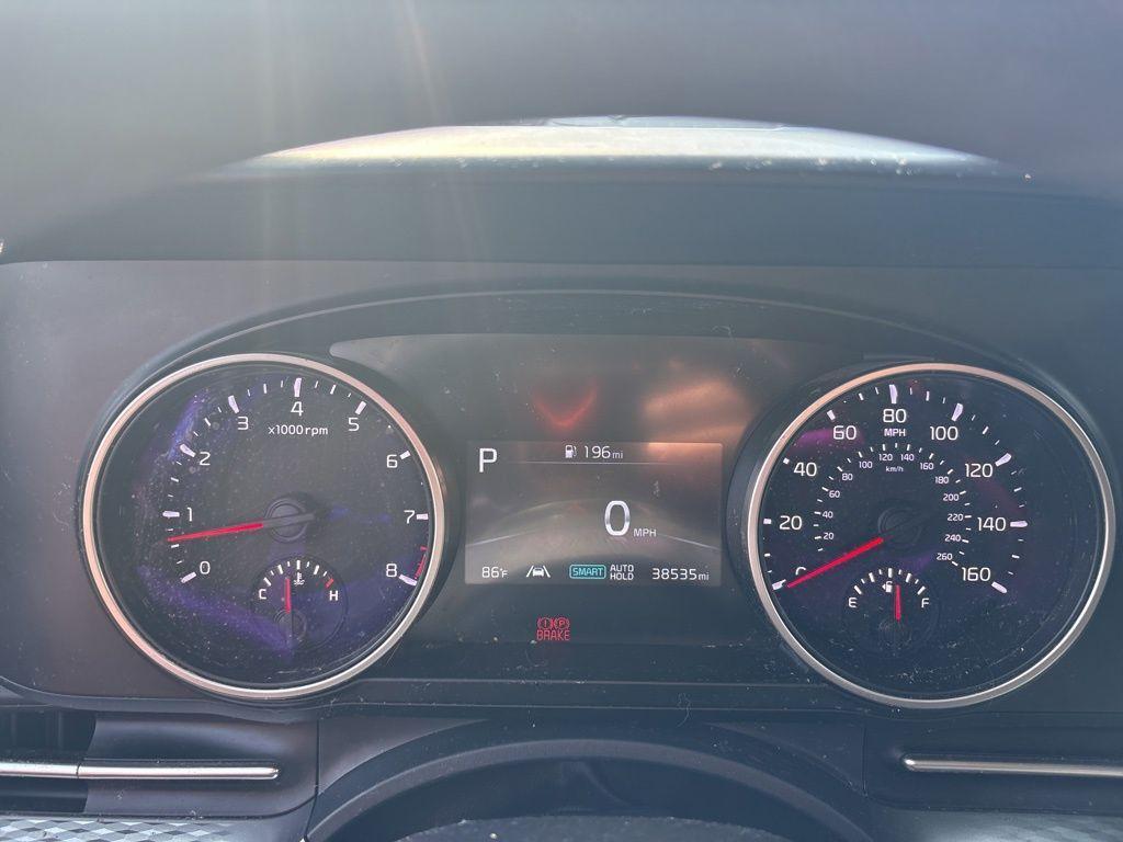 used 2023 Kia Carnival car, priced at $26,900