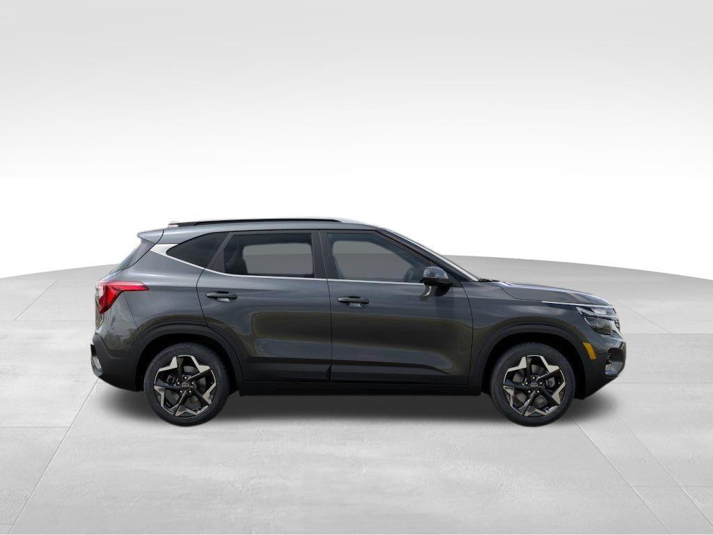 new 2025 Kia Seltos car, priced at $28,725