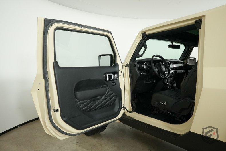 used 2021 Jeep Wrangler Unlimited car, priced at $89,950