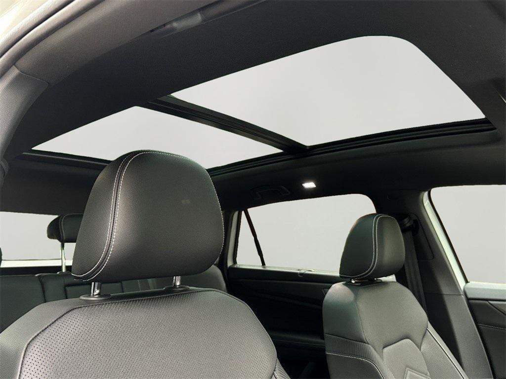 new 2025 Volkswagen Atlas Cross Sport car, priced at $43,846